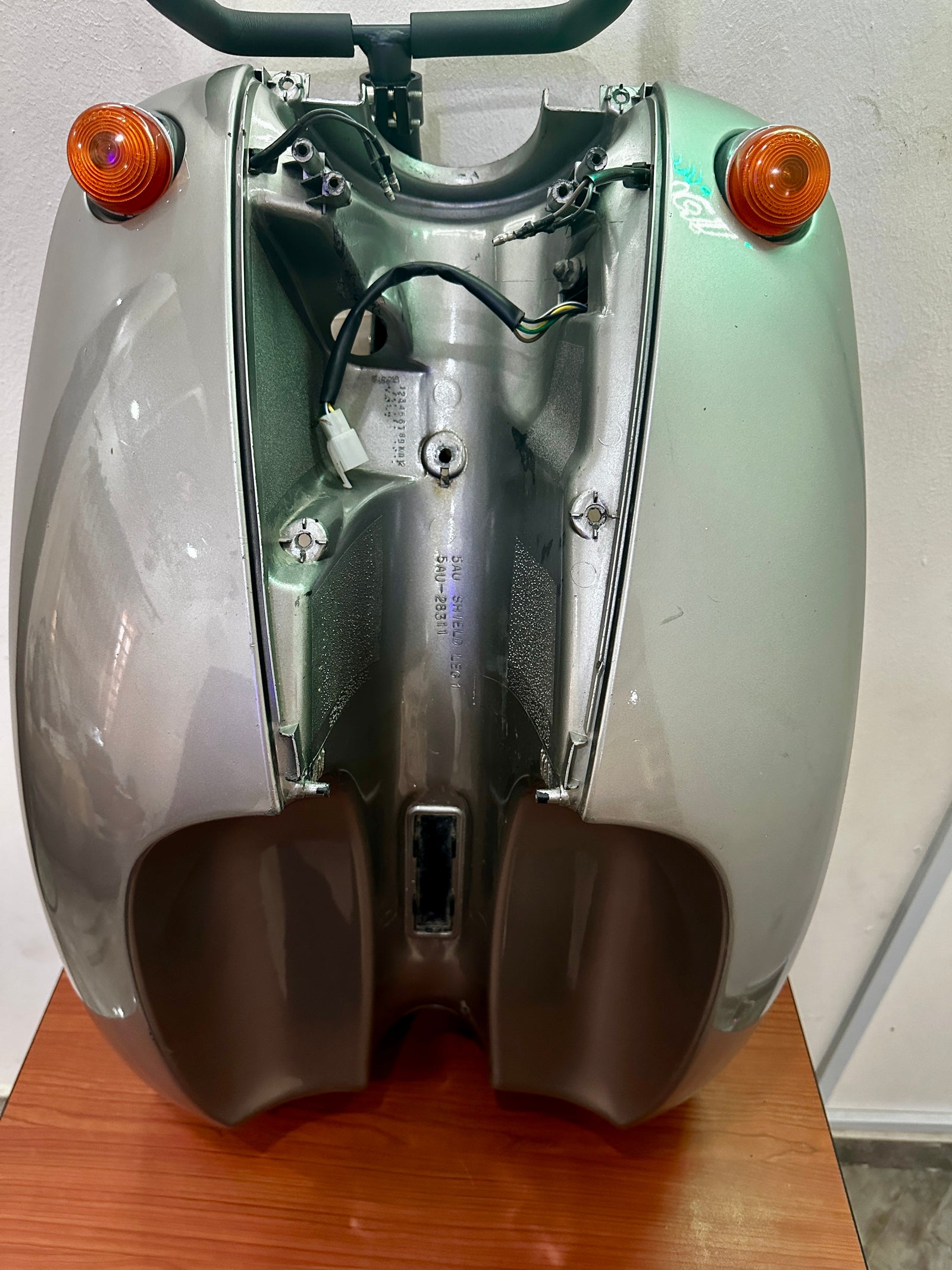 Yamaha Vino 50 plastics oem 5AU vino50 Leg Shield Plastic